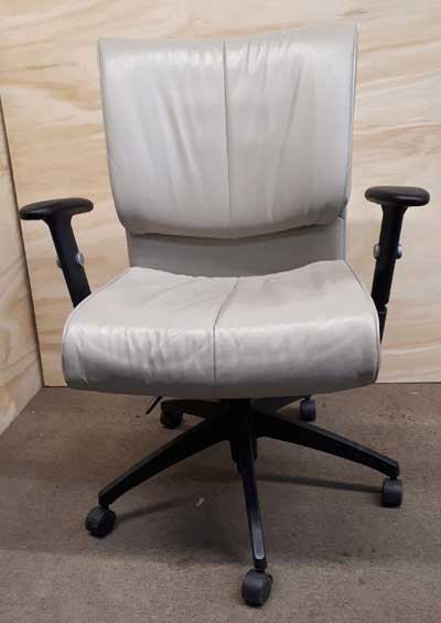 Used Softcurve-LM Chair, Office Furniture North York