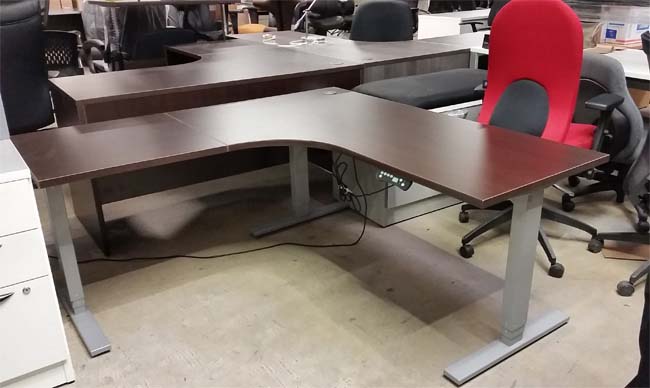 Richelieu Three-Leg Height-Adjustable Table, Office Furniture Toronto